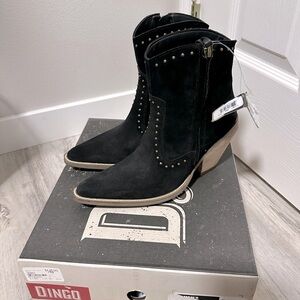 NWT Dingo black leather suede boots size 9